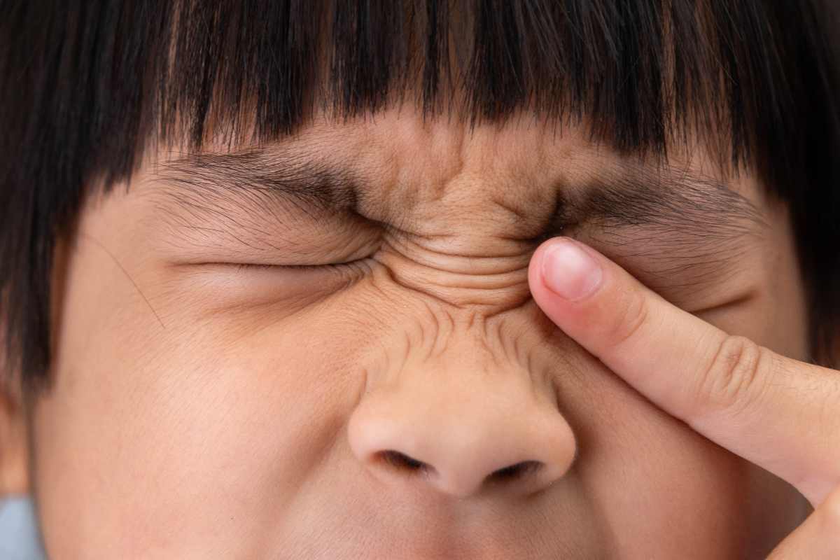 VEI - Kid Itching Eye Kid Itching Eye